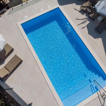 Valerie With Pool And Sea View 别墅